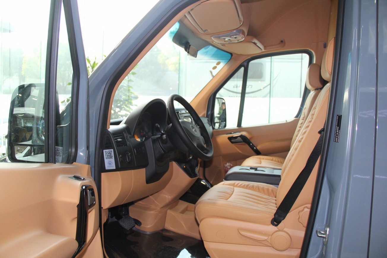 16图奔驰斯宾特2015款 斯宾特175万的是哪一款