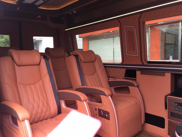 奔驰斯宾特7+2 豪华商务房车 进口MPV舒适版