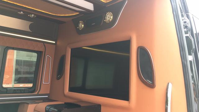 奔驰斯宾特7+2 豪华商务房车 进口MPV舒适版